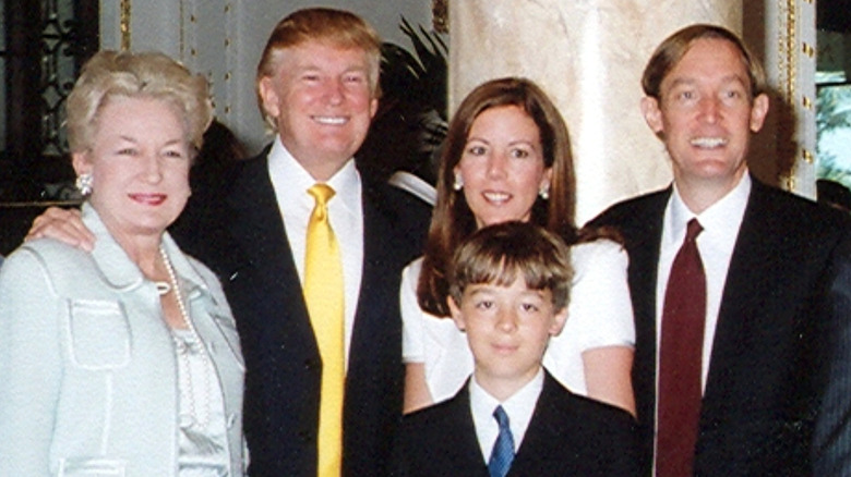 Maryanne Trump Barry, Donald Trump, Lisa Desmond, David Desmond, and Robert Desmond smile together