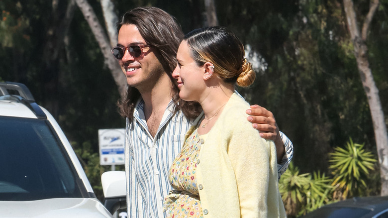 Derek Richard Thomas, Rumer Willis walking