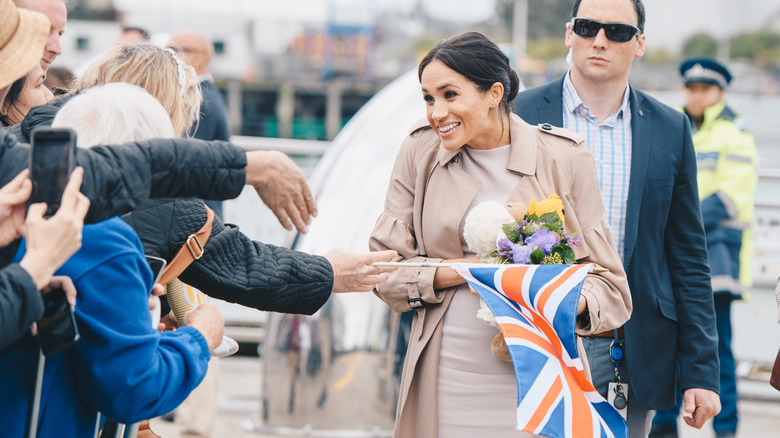 Meghan Markle meeting fans