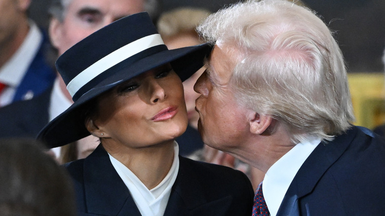 Donald Trump kissing Melania on cheek inauguration day 2025