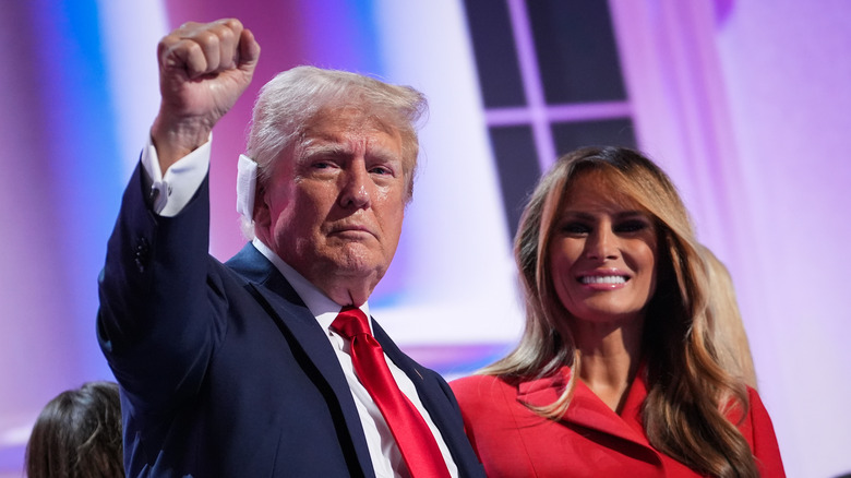 Melania and Donald Trump posing