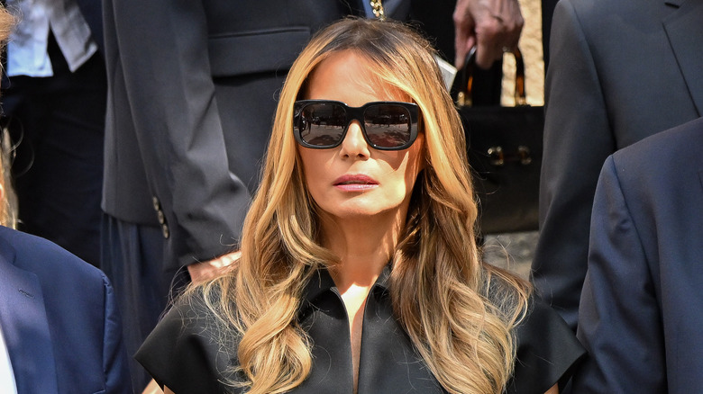 melania trump scowling