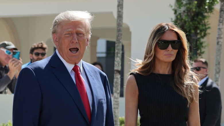 Donald Trump and Melania Trump standing together