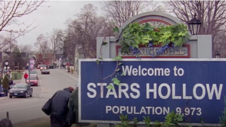 The Stars Hollow welcome sign