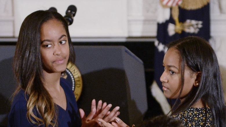 Malia and Sasha Obama 