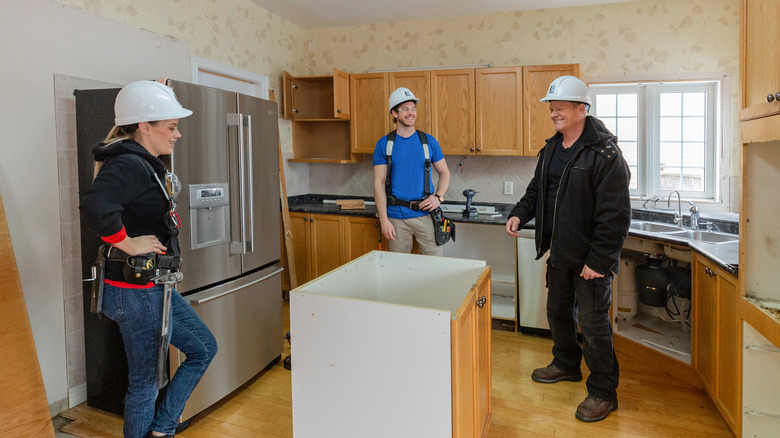 Holmes family rebuilding a kitchen