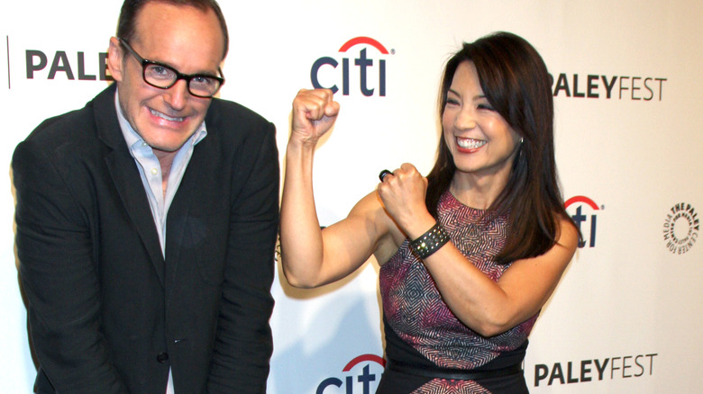 Ming-Na Wen showing off muscles with "SHIELD" costar Clark Gregg