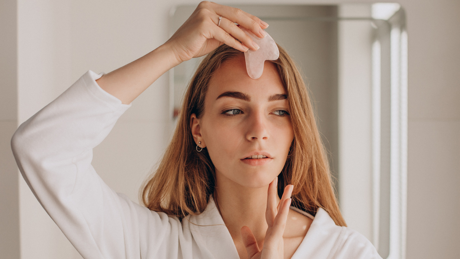 Mistakes You Might Be Making When Using A Gua Sha On Your Face 247 News Around The World