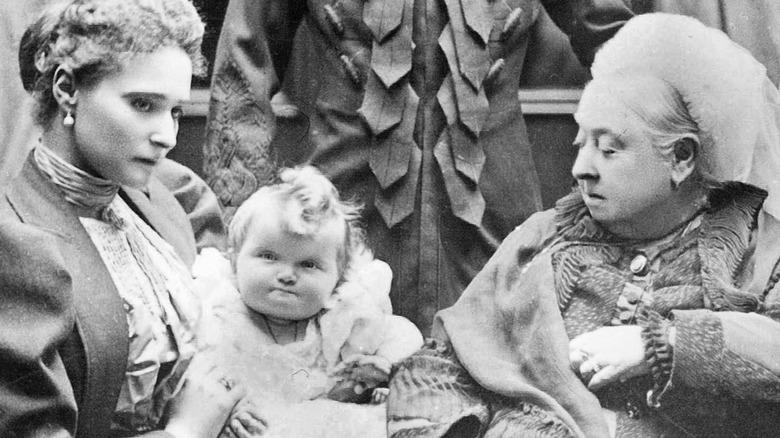 Tsarina Alexandra, Queen Victoria, and baby