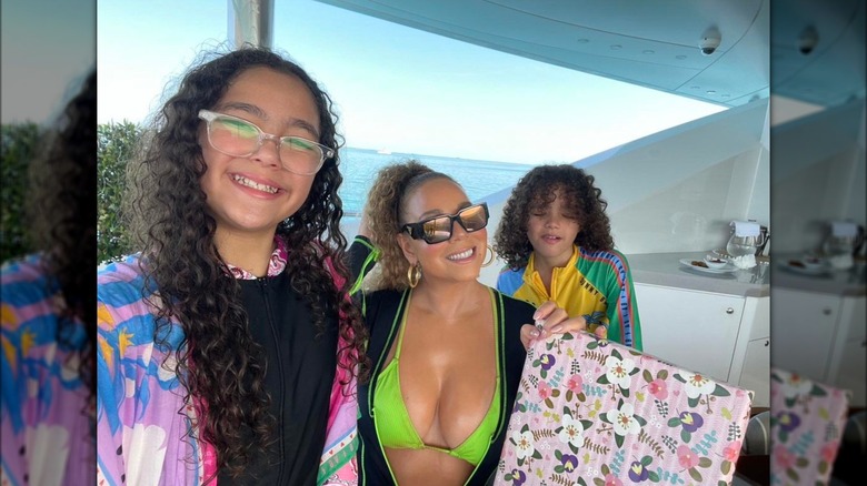 Monroe Cannon, Mariah Carey, and Moroccan Cannon on vacation