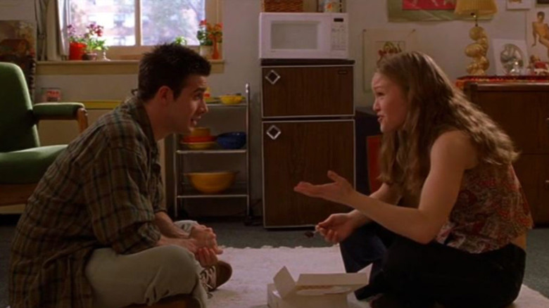 Freddie Prinze Jr. and Julia Stiles in Down to You