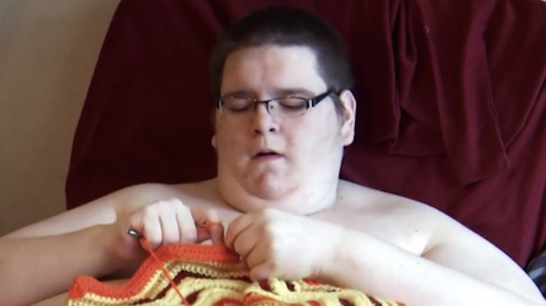 Sean Milliken from My 600-lb Life knitting