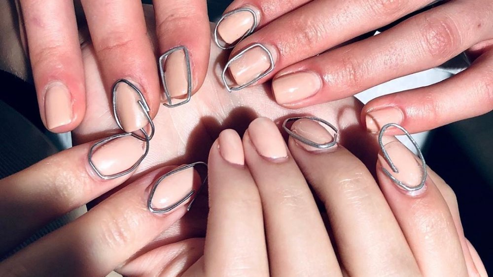 Wire nails, a 2020 nail trend