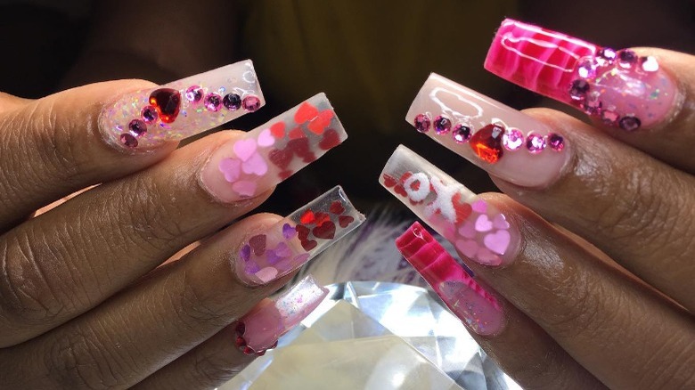 hot pink valentine's day nail art