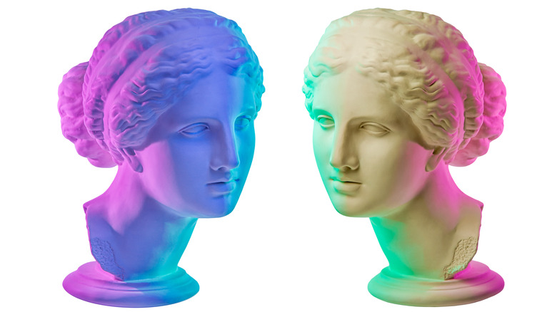 Two statues of Aphrodite/Venus 