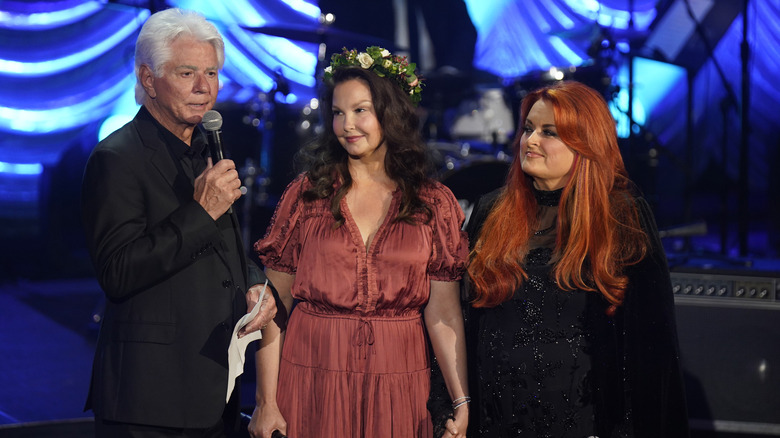 Larry Strickland, Ashley Judd & Wynonna Judd