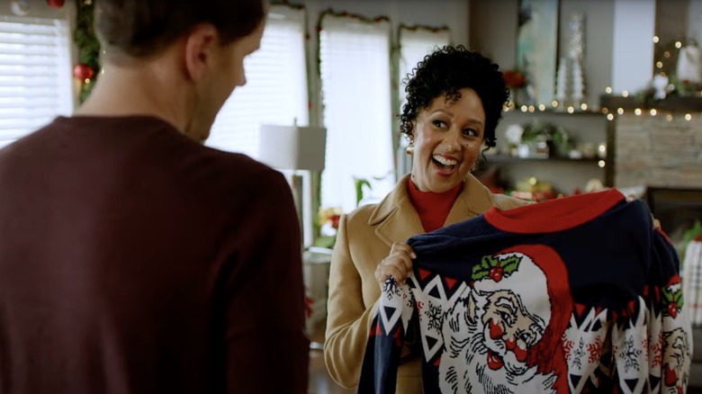 Tamera Mowry-Housley in "The Santa Stakeout"
