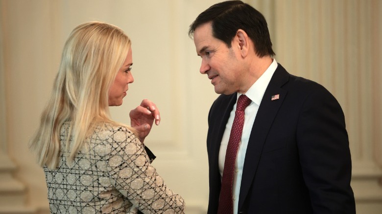 Pam Bondi speaks with Marco Rubio in the White House (2025)