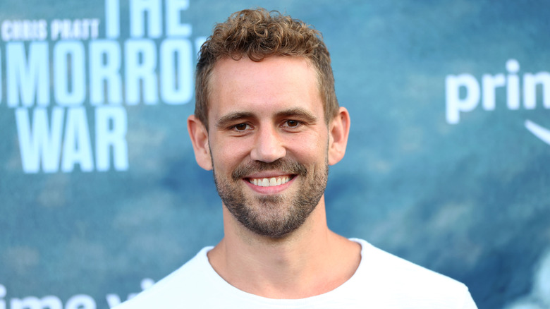 Nick Viall smiling at an event.  