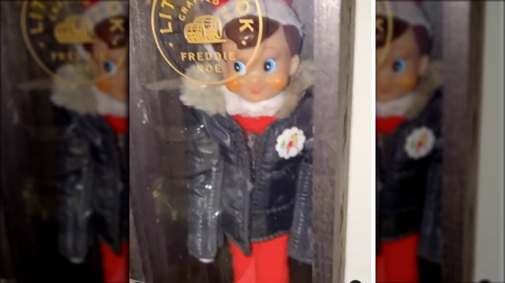 Brad Paisley's Elf on the Shelf