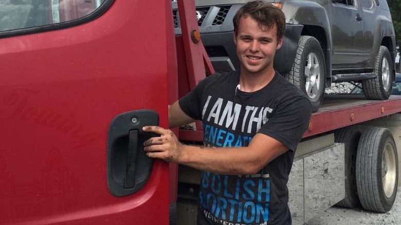 Joseph Duggar wearing an anti-abortion T-shirt