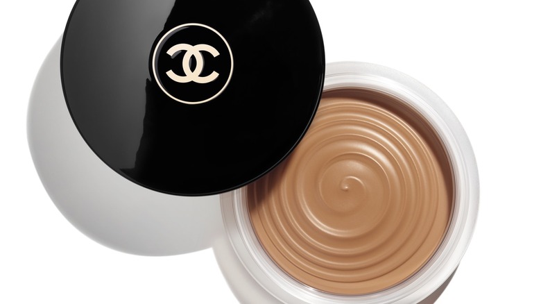  Open tub of Chanel bronzing cream