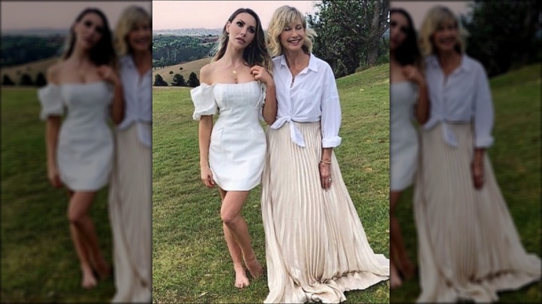 Chloe Lattanzi poses with her mom, Olivia Newton-John