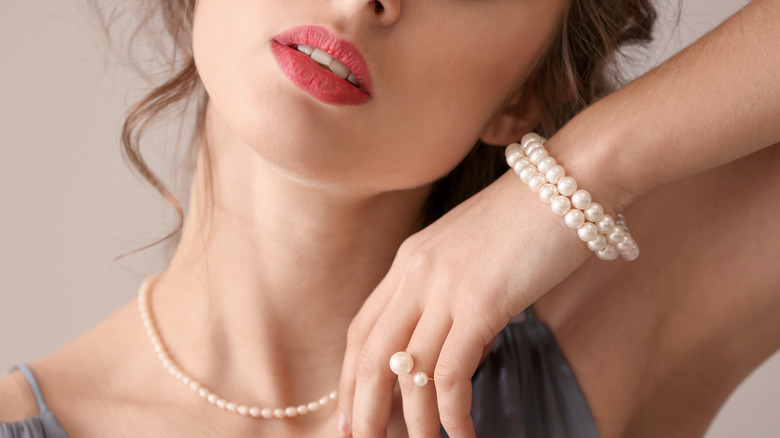 Woman wearing pearl jewelry