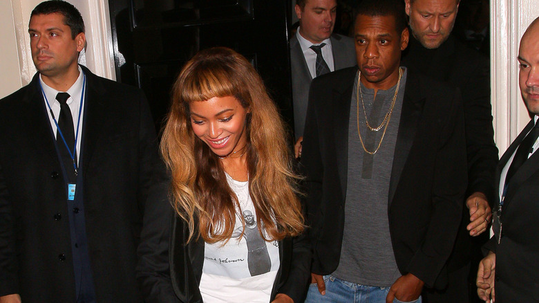 Beyonce and Jay-Z leaving a club 