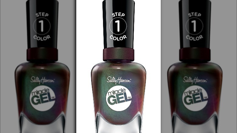 Sally Hansen Miracle Gel nail polish in Holla-gram