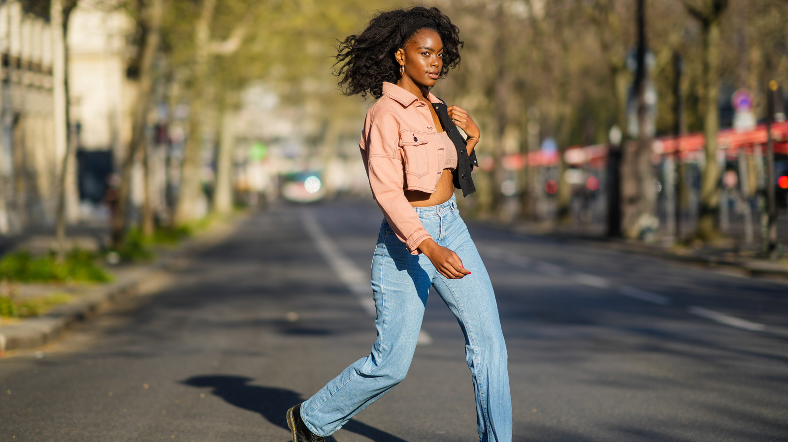 The 4 Best Ripped-Jean Outfits That Look Effortlessly Cool