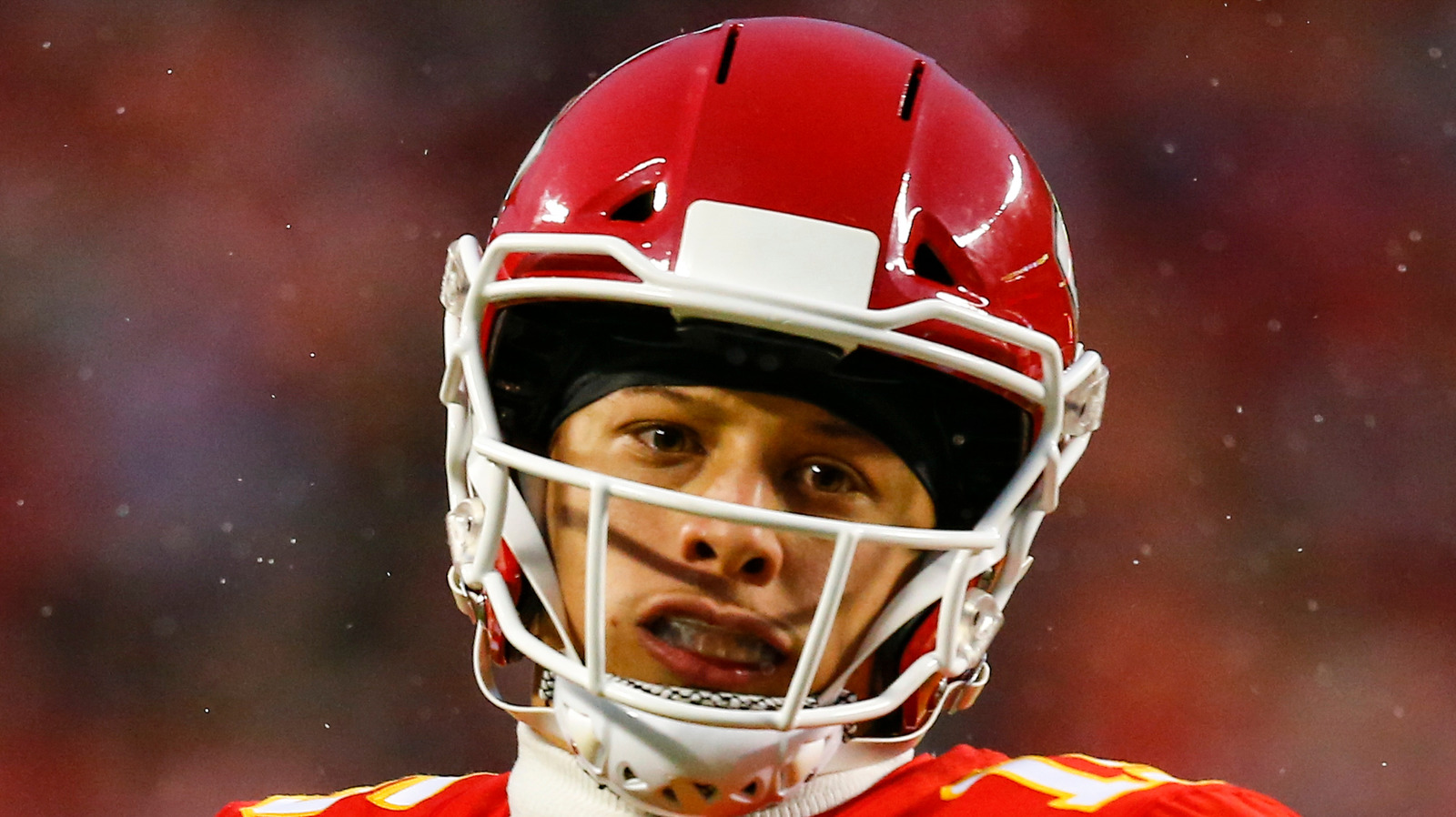 Mom of Chiefs' Patrick Mahomes takes shot at wife of Buccaneers