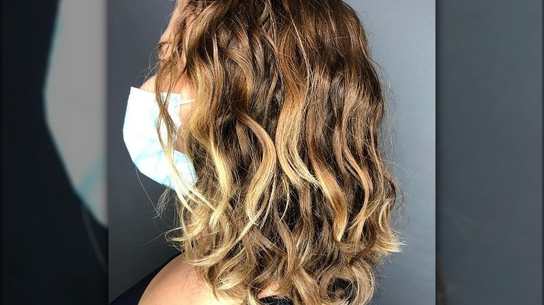 Beach wave perm