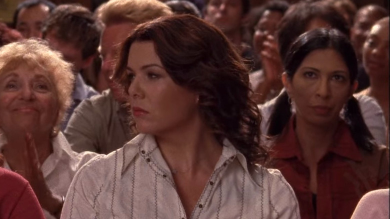 Lorelai and Gypsy at town meeting