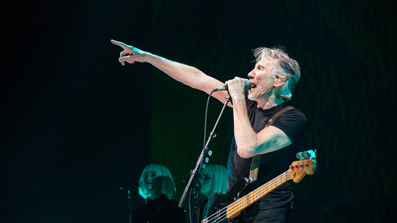 Pink Floyds Roger Waters Reveals What He Really Thinks Of Mark Zuckerberg 1570