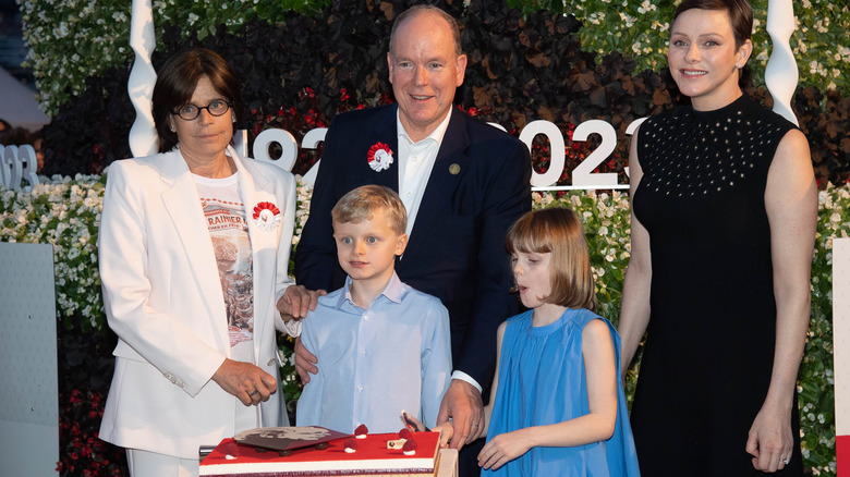 Jacques and Gabriella's birthday, family posing