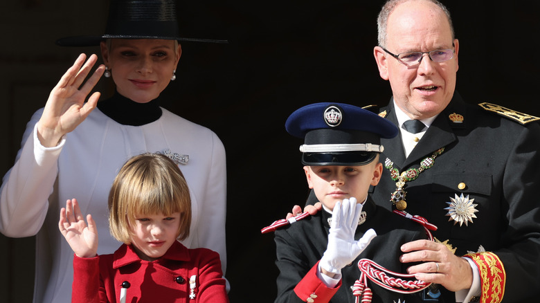 The Monegasque royal family waving together