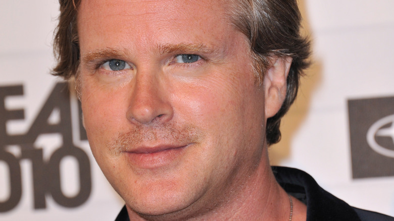 Cary Elwes smiling 