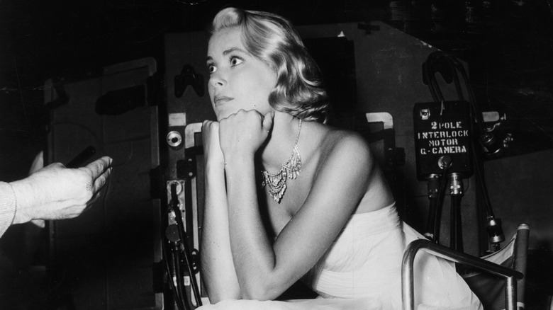 Grace Kelly side shot