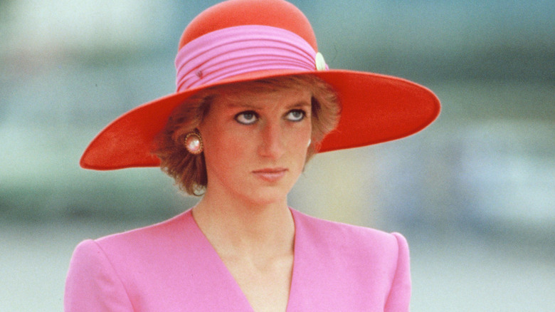 Diana wearing red hat in 1989 