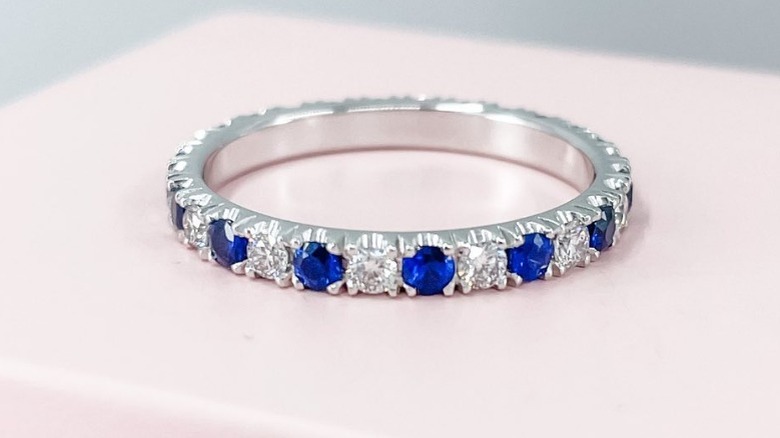 sapphire and diamond wedding band