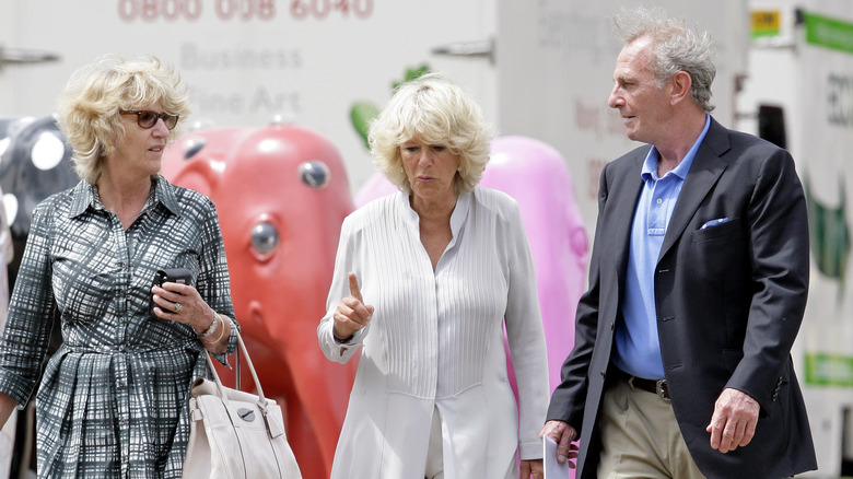 Annabel Elliot, Camilla, and Mark Shand