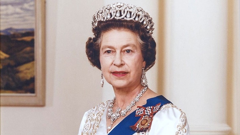 Queen Elizabeth New Zealand 1986