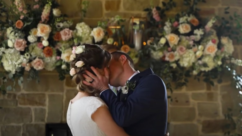 Claire and Justin Duggar kissing