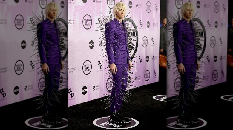 Machine Gun Kelly on the AMAs red carpet