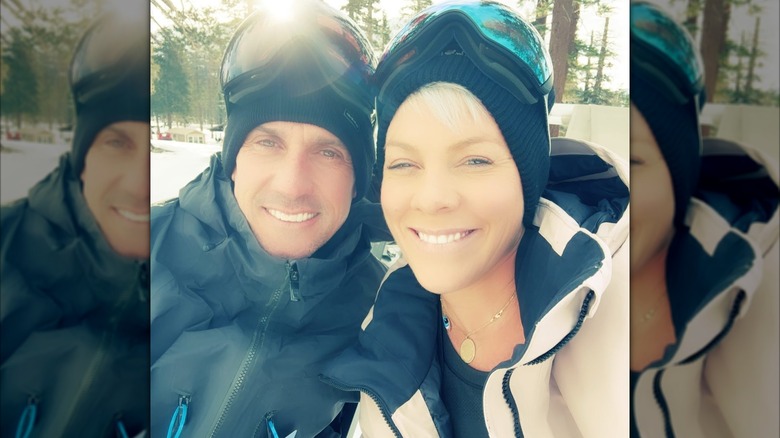 Pink and Carey selfie in ski clothes