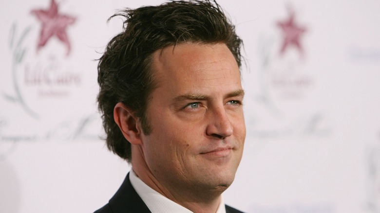 Matthew Perry at a red carpet event