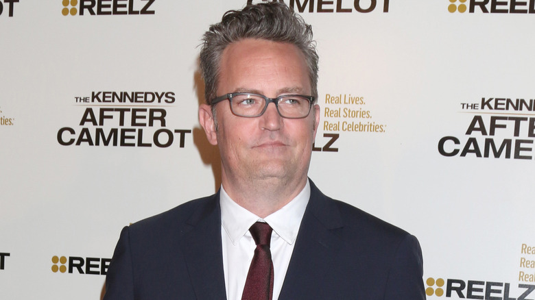 Matthew Perry at a red carpet event