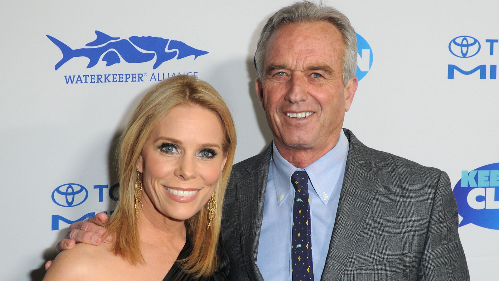 RFK Jr.'s Drastic Offer To Wife Cheryl Hines To Protect Her From Public ...