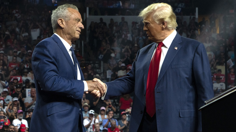 RFK Jr. and Donald Trump shaking hands